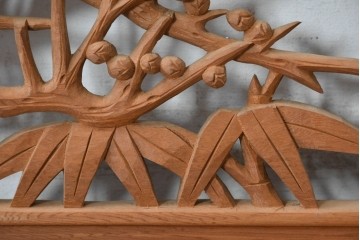 ヴィンテージ建具　昭和後期　井波彫刻　梅竹図の彫刻欄間1枚　(R-084891)