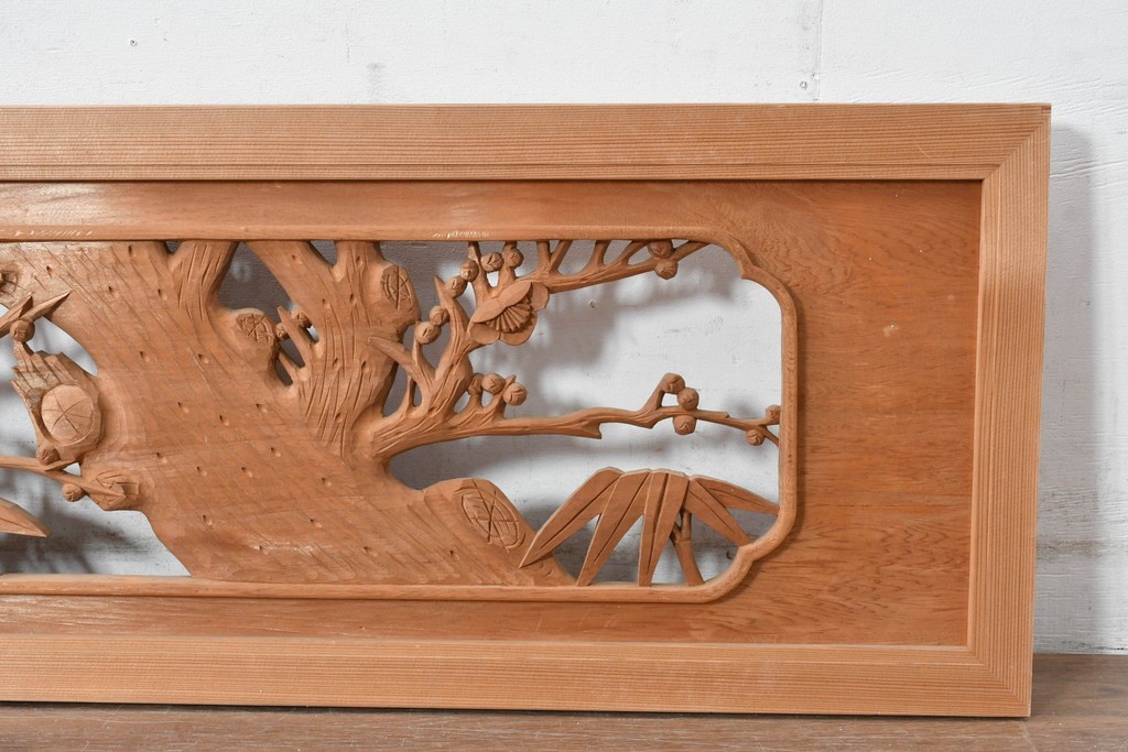 ヴィンテージ建具　昭和後期　井波彫刻　梅竹図の彫刻欄間1枚　(R-084891)