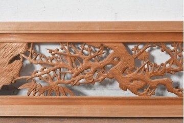ヴィンテージ建具　昭和後期　井波彫刻　梅竹図の彫刻欄間1枚　(R-084891)
