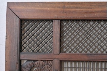 ヴィンテージ建具　昭和後期　竹と松・菊文様の彫刻をあしらった特大欄間　(R-084893)