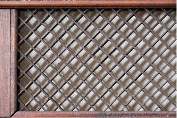 ヴィンテージ建具　昭和後期　竹と松・菊文様の彫刻をあしらった特大欄間　(R-084893)