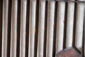 ヴィンテージ建具　昭和後期　竹と松・菊文様の彫刻をあしらった特大欄間　(R-084893)