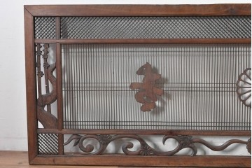 ヴィンテージ建具　昭和後期　竹と梅・菊文様の彫刻をあしらった特大欄間　(R-084894)