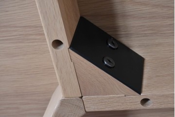 中古　arflex(アルフレックス)　CREDO(クレド)　E10　ホワイトオーク材　シンプルながら美しいフォルムのダイニングテーブル　(R-084895)