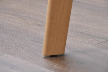 中古　arflex(アルフレックス)　CREDO(クレド)　E10　ホワイトオーク材　シンプルながら美しいフォルムのダイニングテーブル　(R-084895)