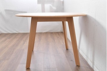 中古　arflex(アルフレックス)　CREDO(クレド)　E10　ホワイトオーク材　シンプルながら美しいフォルムのダイニングテーブル　(R-084895)