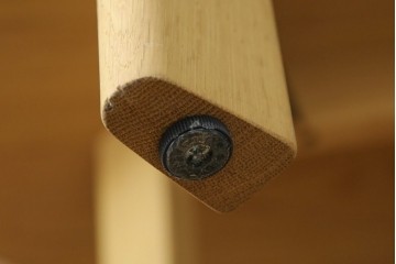 中古　arflex(アルフレックス)　CREDO(クレド)　E10　ホワイトオーク材　シンプルながら美しいフォルムのダイニングテーブル　(R-084895)