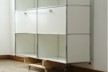 中古　美品　スイス　USMハラー(USM Haller)　ドロップダウンドア×2　サイドボード　定価約36万円　(R-084896)