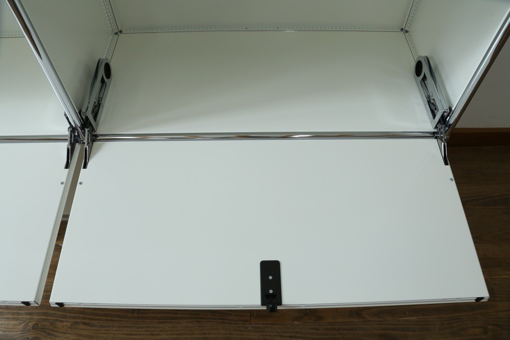 中古　美品　スイス　USMハラー(USM Haller)　ドロップダウンドア×2　サイドボード　定価約36万円　(R-084896)