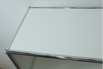 中古　美品　スイス　USMハラー(USM Haller)　ドロップダウンドア×2　サイドボード　定価約36万円　(R-084896)
