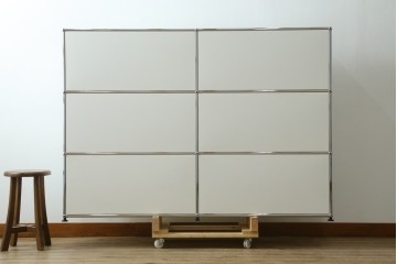 中古　美品　スイス　USMハラー(USM Haller)　ドロップダウンドア×2　サイドボード　定価約36万円　(R-084896)