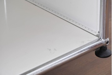 中古　美品　スイス　USMハラー(USM Haller)　ホームオフィスにもおすすめなスッキリとしたデザインのサイドキャビネット　定価約36万円相当　(R-084896)