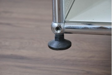 中古　美品　スイス　USMハラー(USM Haller)　ホームオフィスにもおすすめなスッキリとしたデザインのサイドキャビネット　定価約36万円相当　(R-084896)