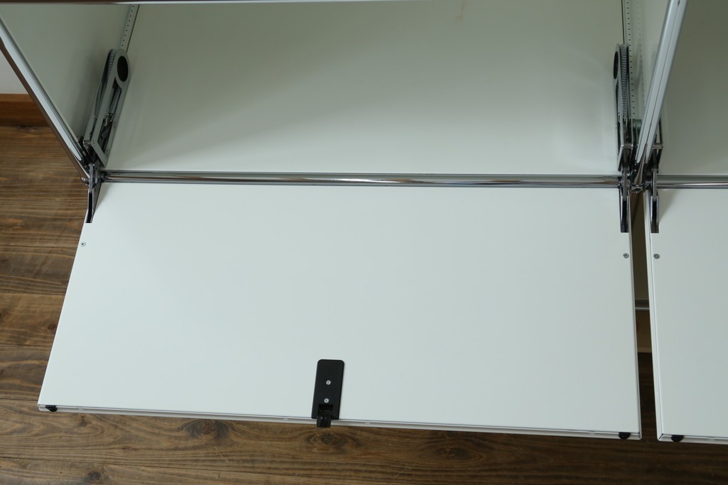 中古　美品　スイス　USMハラー(USM Haller)　ドロップダウンドア×2　サイドボード　定価約36万円　(R-084898)