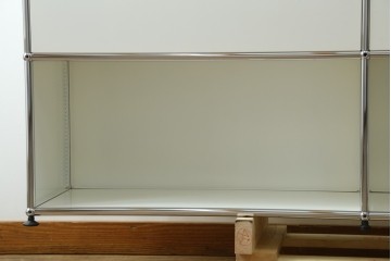 中古　美品　スイス　USMハラー(USM Haller)　ドロップダウンドア×2　サイドボード　定価約36万円　(R-084898)