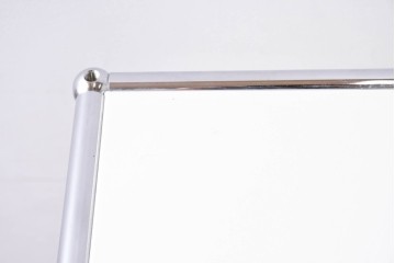 中古　美品　スイス　USMハラー(USM Haller)　ホームオフィスにもおすすめなスッキリとしたデザインのサイドキャビネット　定価約36万円相当　(R-084898)