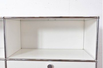 中古　美品　スイス　USMハラー(USM Haller)　ホームオフィスにもおすすめなスッキリとしたデザインのサイドキャビネット　定価約36万円相当　(R-084898)