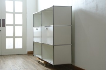 中古　美品　スイス　USMハラー(USM Haller)　ドロップダウンドア×2　サイドボード　定価約36万円　(R-084899)