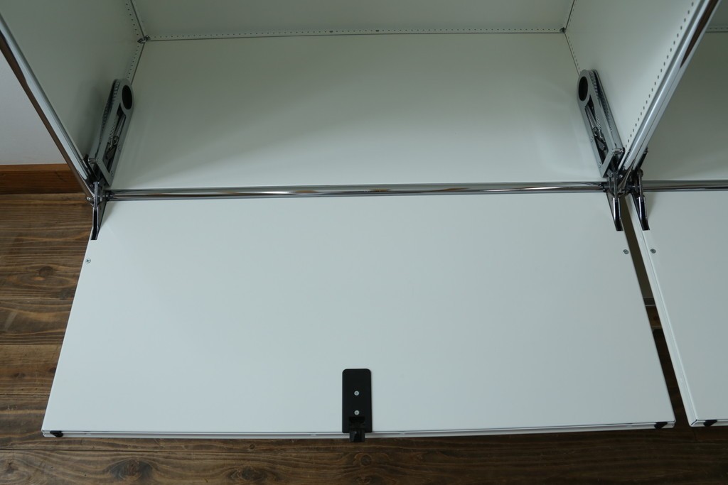 中古　美品　スイス　USMハラー(USM Haller)　ドロップダウンドア×2　サイドボード　定価約36万円　(R-084899)