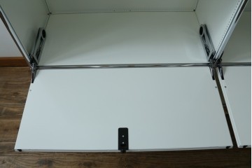 中古　美品　スイス　USMハラー(USM Haller)　ドロップダウンドア×2　サイドボード　定価約36万円　(R-084899)