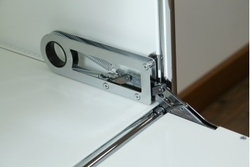 中古　美品　スイス　USMハラー(USM Haller)　ドロップダウンドア×2　サイドボード　定価約36万円　(R-084899)