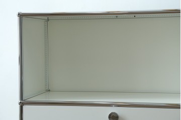 中古　美品　スイス　USMハラー(USM Haller)　ドロップダウンドア×2　サイドボード　定価約36万円　(R-084899)