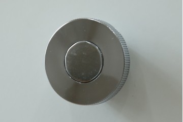 中古　美品　スイス　USMハラー(USM Haller)　ドロップダウンドア×2　サイドボード　定価約36万円　(R-084899)