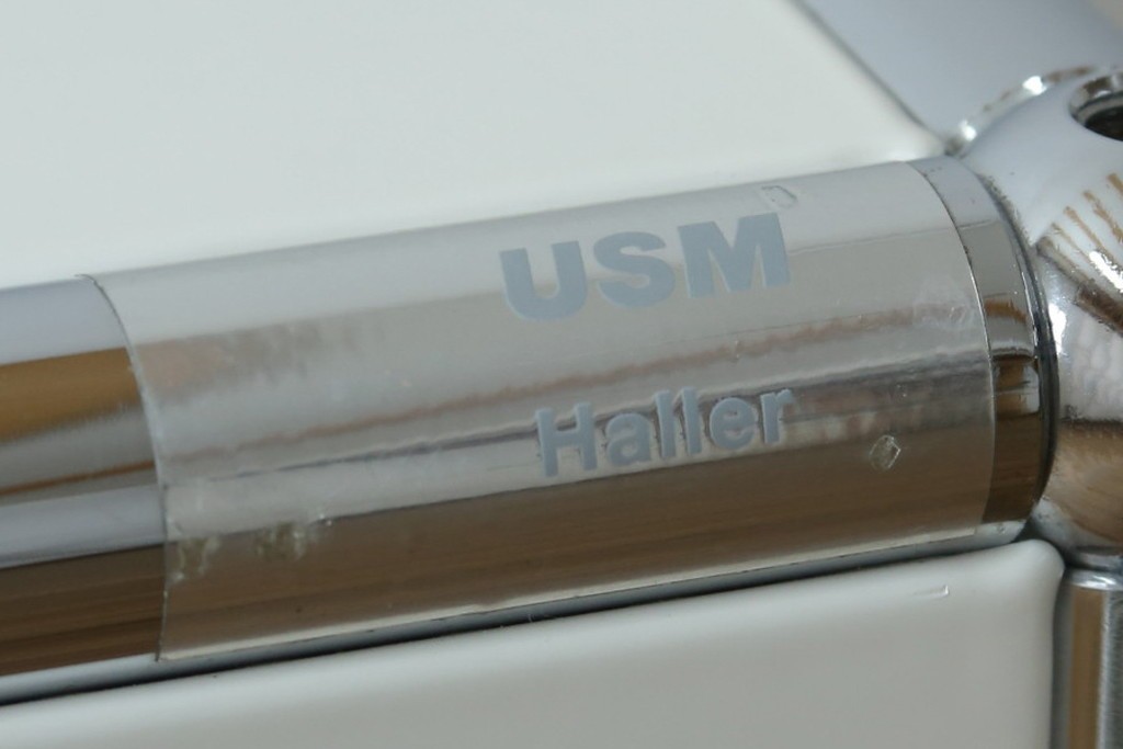 中古　美品　スイス　USMハラー(USM Haller)　ドロップダウンドア×2　サイドボード　定価約36万円　(R-084899)