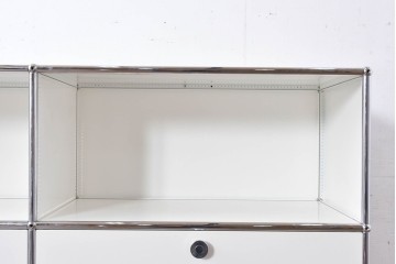 中古　美品　スイス　USMハラー(USM Haller)　ホームオフィスにもおすすめなスッキリとしたデザインのサイドキャビネット　定価約36万円相当　(R-084899)