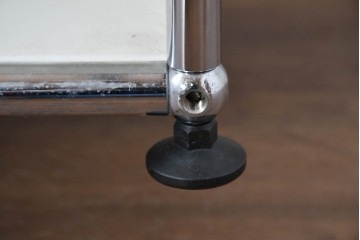 中古　美品　スイス　USMハラー(USM Haller)　ホームオフィスにもおすすめなスッキリとしたデザインのサイドキャビネット　定価約36万円相当　(R-084899)