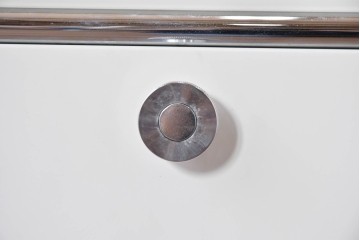 中古　美品　スイス　USMハラー(USM Haller)　ホームオフィスにもおすすめなスッキリとしたデザインのサイドキャビネット　定価約36万円相当　(R-084899)