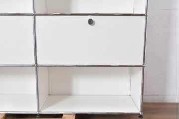 中古　美品　スイス　USMハラー(USM Haller)　ホームオフィスにもおすすめなスッキリとしたデザインのサイドキャビネット　定価約36万円相当　(R-084899)