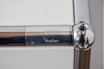 中古　美品　スイス　USMハラー(USM Haller)　ホームオフィスにもおすすめなスッキリとしたデザインのサイドキャビネット　定価約36万円相当　(R-084899)