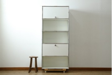 中古　美品　スイス　USMハラー(USM Haller)　ホームオフィスにもおすすめなスッキリとしたデザインのシェルフ　定価約35万5千円　(R-084900)