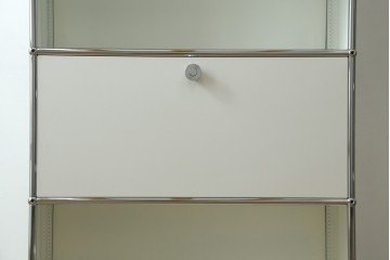 中古　美品　スイス　USMハラー(USM Haller)　ホームオフィスにもおすすめなスッキリとしたデザインのシェルフ　定価約35万5千円　(R-084900)