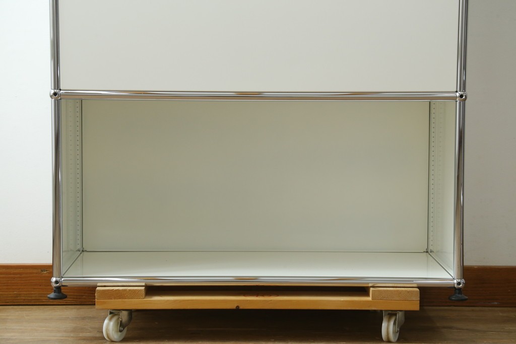 中古　美品　スイス　USMハラー(USM Haller)　ホームオフィスにもおすすめなスッキリとしたデザインのシェルフ　定価約35万5千円　(R-084900)