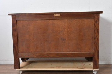 中古　松本民芸家具　クラシカルな佇まいが美しいE型サイドボード　定価約50万円相当　(R-084901)