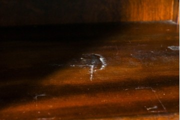 中古　松本民芸家具　クラシカルな佇まいが美しいE型サイドボード　定価約50万円相当　(R-084901)