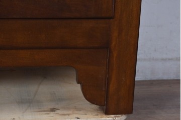 中古　松本民芸家具　クラシカルな佇まいが美しいE型サイドボード　定価約50万円相当　(R-084901)