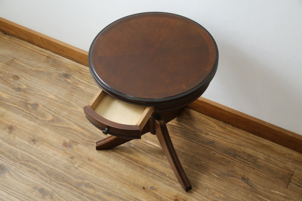 中古　美品　希少な廃番品!!　maruni(マルニ木工)　ブリティッシュコレクション　引き出し付きサイドテーブル　(R-084902)