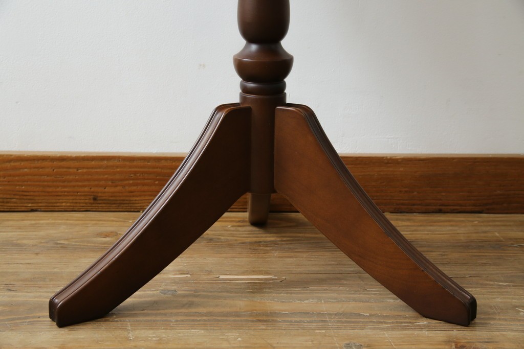 中古　美品　希少な廃番品!!　maruni(マルニ木工)　ブリティッシュコレクション　引き出し付きサイドテーブル　(R-084902)