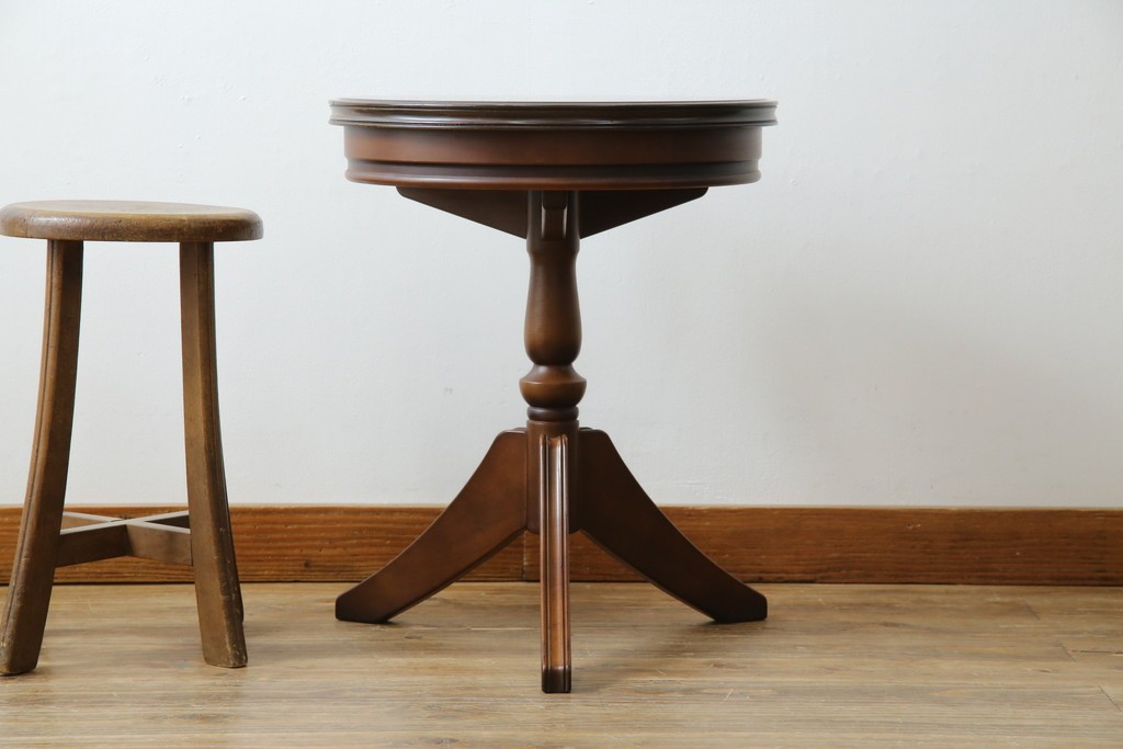 中古　美品　希少な廃番品!!　maruni(マルニ木工)　ブリティッシュコレクション　引き出し付きサイドテーブル　(R-084902)