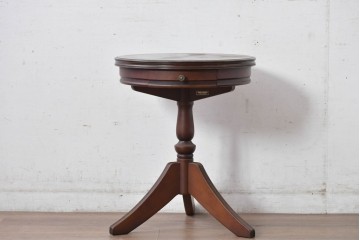 中古　美品　希少な廃番品!!　maruni(マルニ木工)　ブリティッシュコレクション　引き出し付きサイドテーブル　(R-084902))