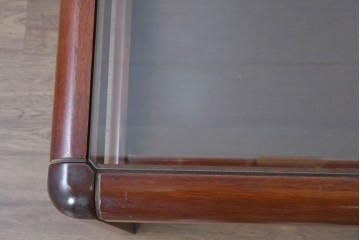 和製ヴィンテージ　スクエア型ガラストップの棚付き木製ローテーブル　(R-084903)