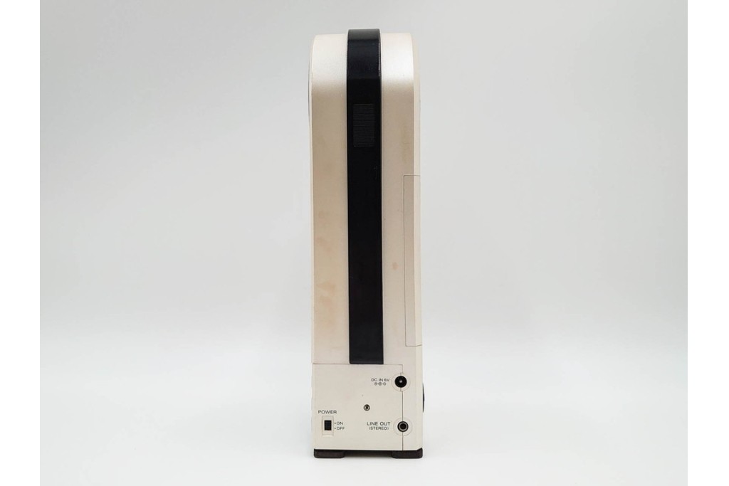 ジャンク品　SONY(ソニー)　フラミンゴ　ステレオターンテーブル　PS-F9　ポータブルプレイヤー　レコードプレーヤー　(R-084905)