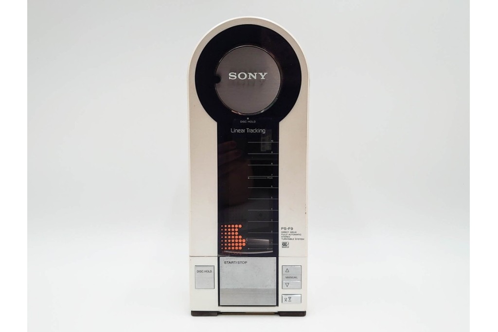 ジャンク品　SONY(ソニー)　フラミンゴ　ステレオターンテーブル　PS-F9　ポータブルプレイヤー　レコードプレーヤー　(R-084905)