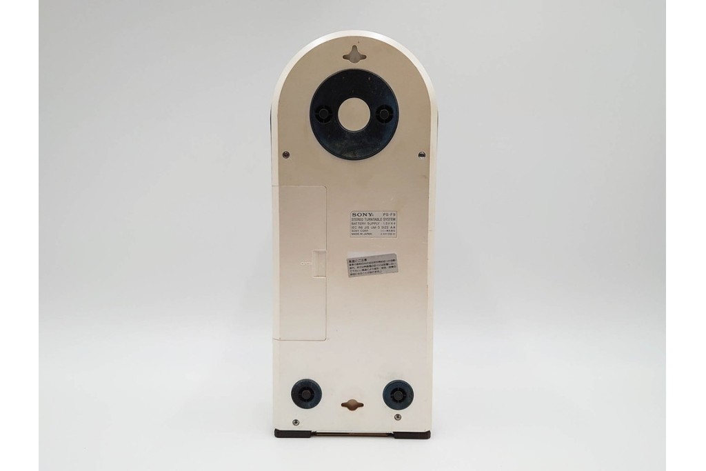 ジャンク品　SONY(ソニー)　フラミンゴ　ステレオターンテーブル　PS-F9　ポータブルプレイヤー　レコードプレーヤー　(R-084905)