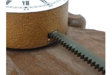 ジャンク品　AIKOSHA(愛工舎)　自動時計　動時計　お部屋に美しく溶け込む掛け時計　(R-084906)