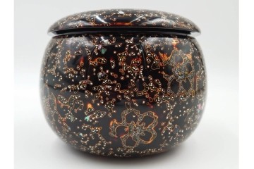 時代物　蛤・那智黒　螺鈿の花文が華やかな碁笥・碁石セット　(R-084907)