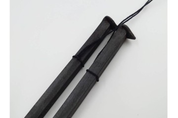 在銘　亀文堂正平造の青銅霊芝頭火箸と明珍宗之作火箸のセット　共箱付き　(R-084908)